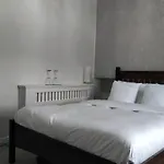 Budget Shared Dorm Rooms, Oldpark Road Area, 2 Miles To City Centre, Free Breakfast, Pics And Full Address Sent After Booking